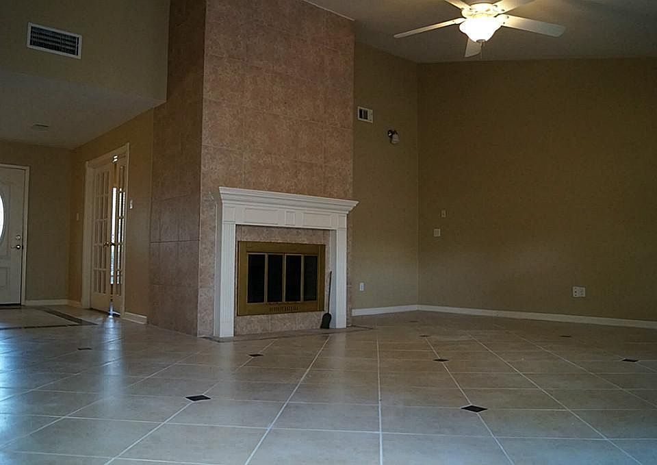 1st image of 2835 Pepper Wood Dr