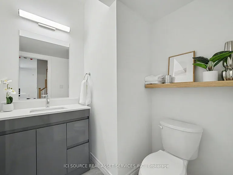 2 Slessor Blvd #10 — Photo 9
