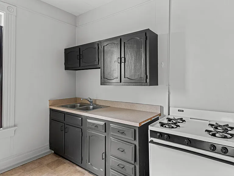 3239 Jefferson Ave #2 — Photo 11