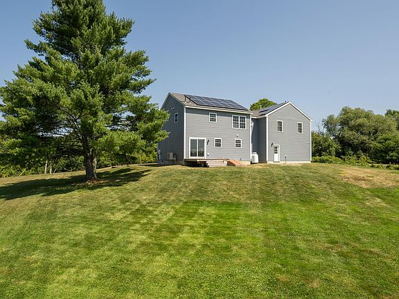 2nd image of 47 Longfellow Road