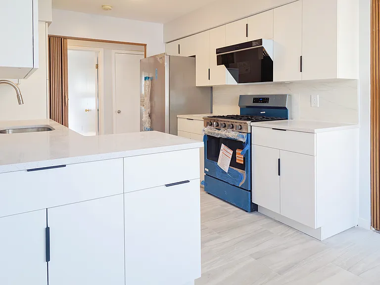 Newly updated kitchen with brand-new appliances.