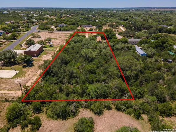 245 County Road 572, Castroville, TX 78009