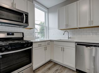 2815 N Hamlin Ave #2R, Chicago, IL 60618