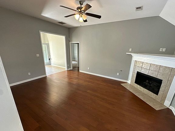 2nd image of 9420 Grove Rd