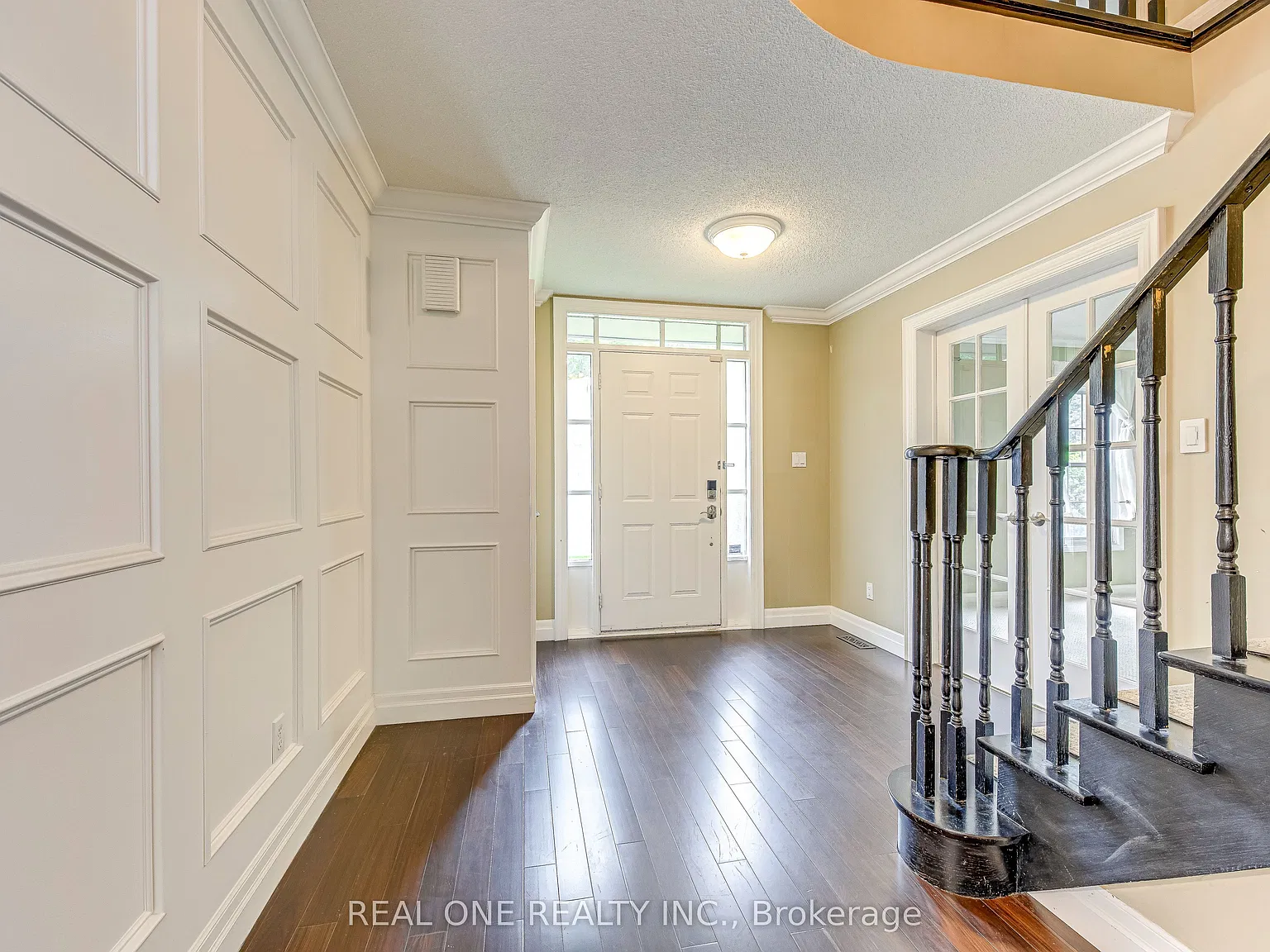 4 bed, $5,000 — Photo 3