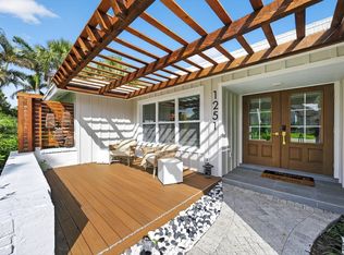 1251 Par View Dr, Sanibel, FL 33957