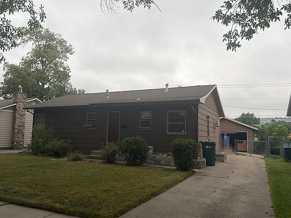 2nd image of 1925 Avenue D