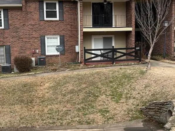 8009 Montero Dr #A, Prospect, KY 40059