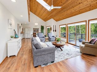 8096 Westwood Rd, Sunshine Coast, BC V7Z1A7