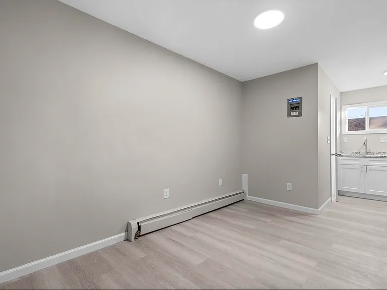 107 Benham Rd — Photo 18