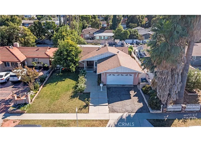 19228 Napa St — Photo 3