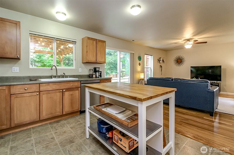 5th image of 21648 SE 297th Terrace