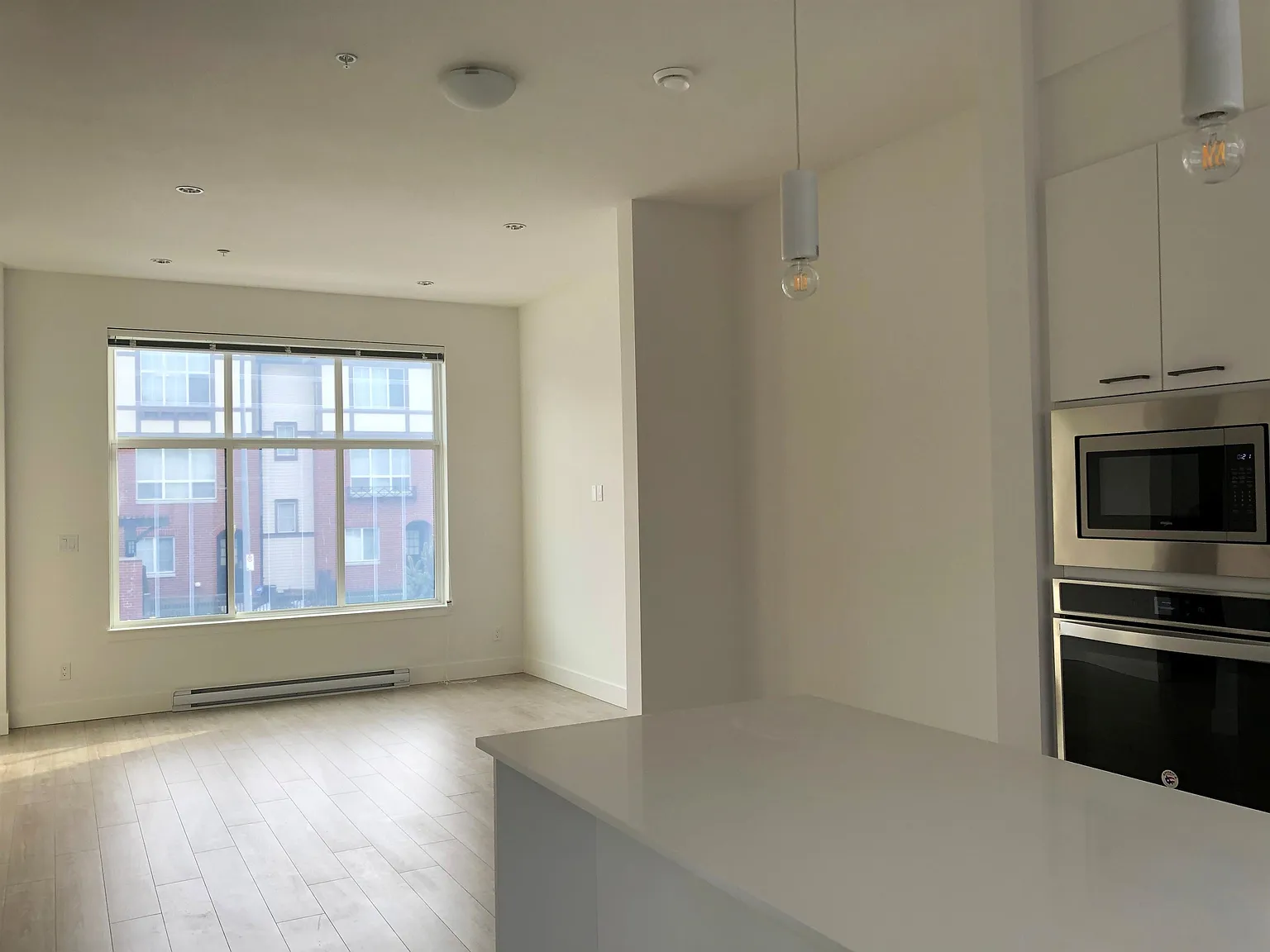 4 bed, 1333 sqft, $3,400 — Photo 3