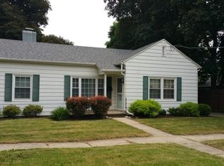 709 S 3rd St, Oregon, IL 61061