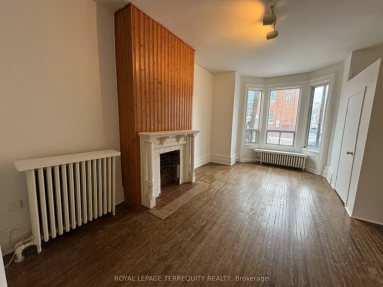 124 Baldwin St #101 — Photo 4