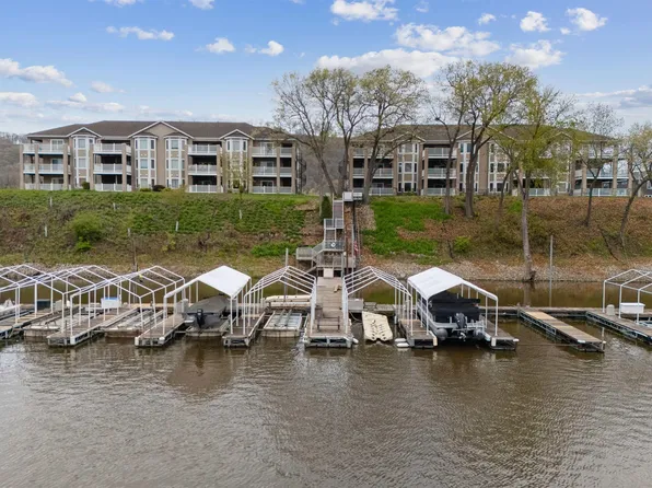 603 Sandy Point Rd #111, Harpers Ferry, IA 52146