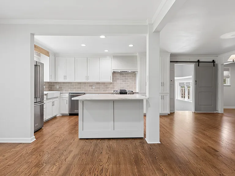 5004 Danby Dr — Photo 8