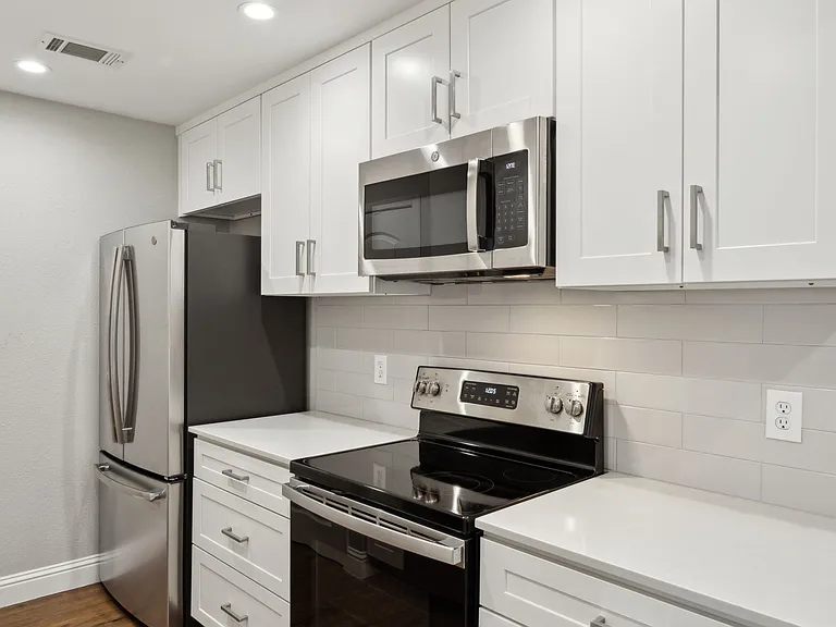 5931 E University Blvd #123 — Photo 6
