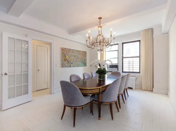 179 East 79th Street 4C image 1 of 12