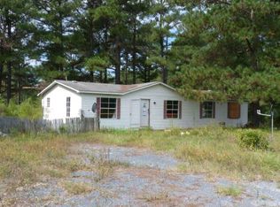 558 Cherry Ln, Aberdeen, NC 28315