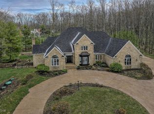 8215 Eagle Ridge Dr, Painesville, OH 44077