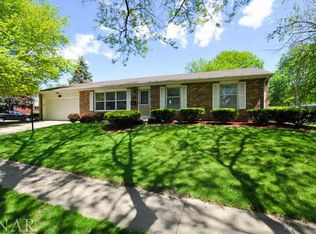 1202 N Walnut St, Normal, IL 61761