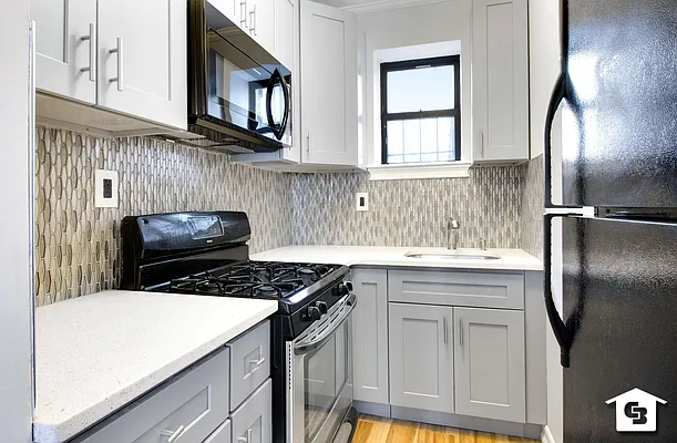 Sold by Coldwell Banker Reliable Real Estate | media 6