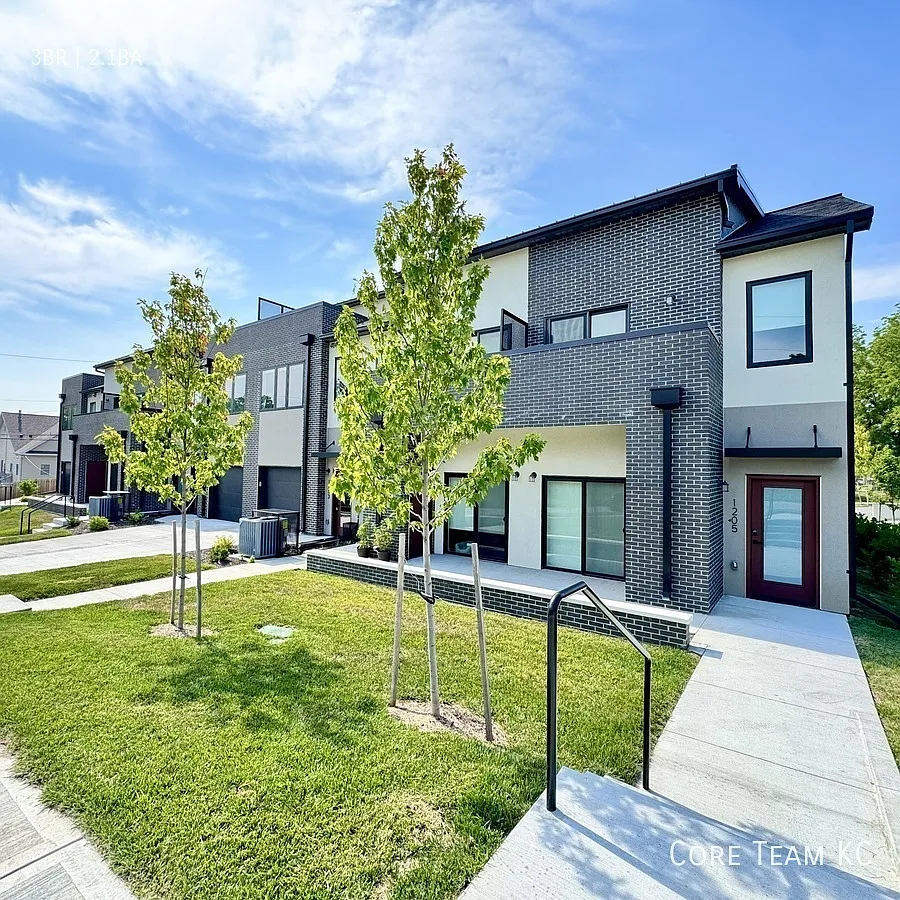 Gorgeous All New 3 Bedroom Townhomes — Photo 1