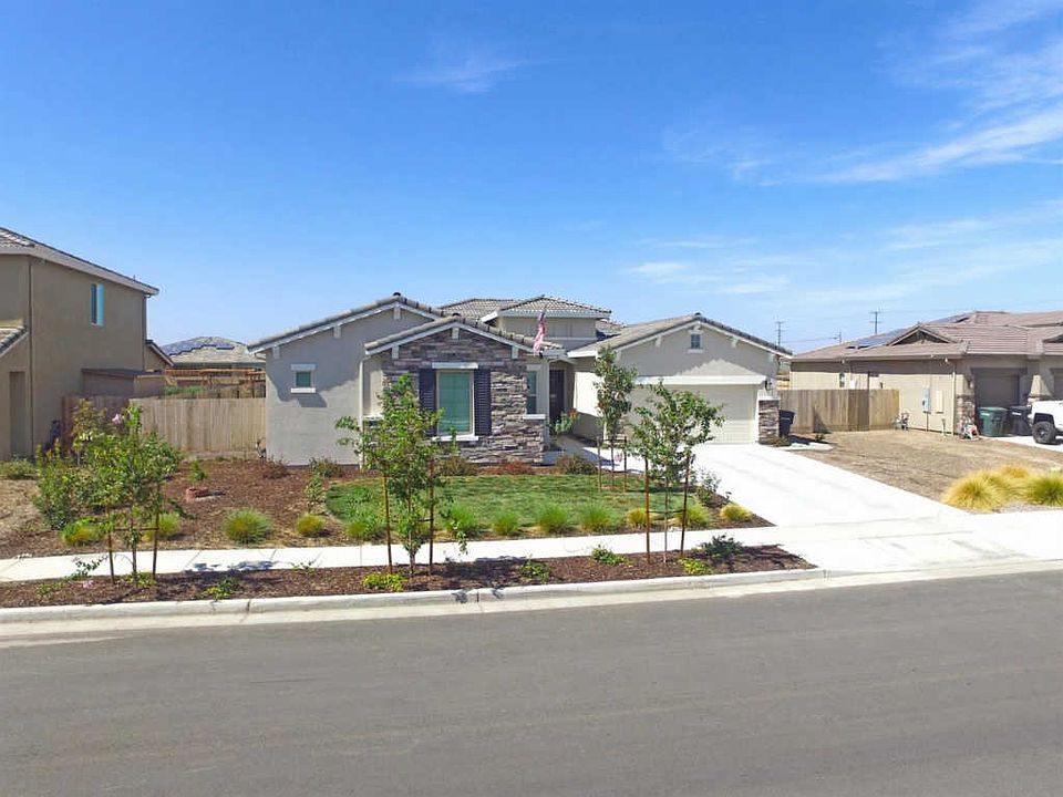 1st image of 3416 N Glacier Way