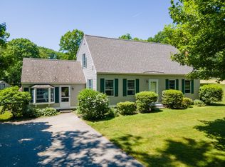 28 Lovell Rd, Stratham, NH 03885