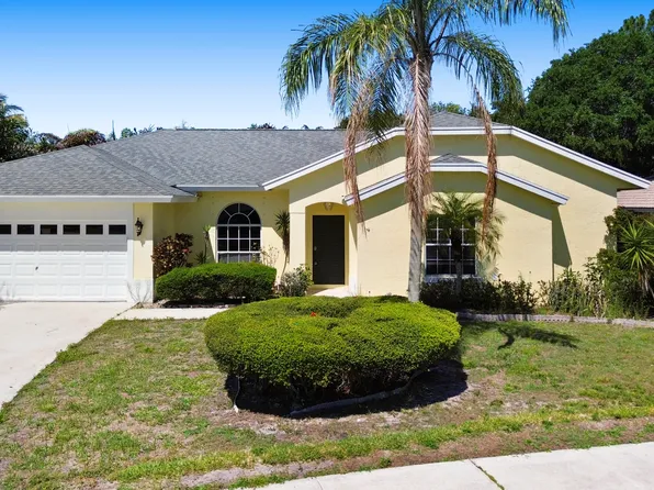 105 Monterey Way, Royal Palm Beach, FL 33411