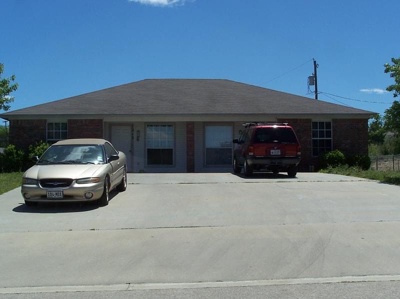 1st image of 1212 Walt Morgan Cir