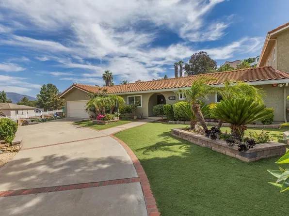 9915 Jacoby Rd, Spring Valley, CA 91977