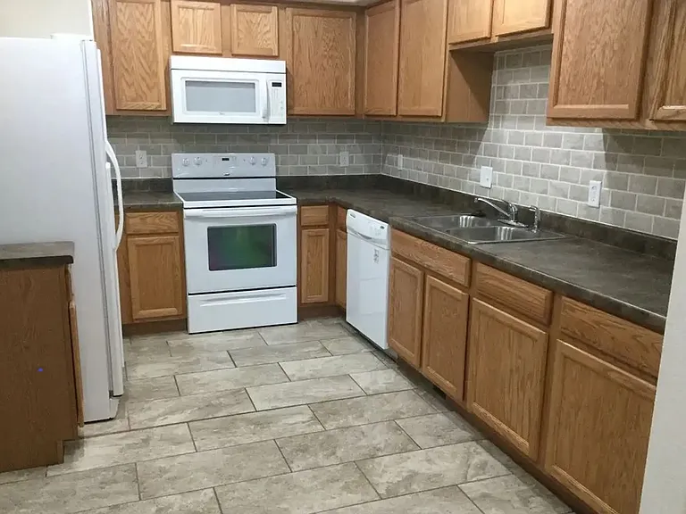 4112 Gunsmoke Rd — Photo 7