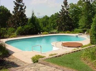 575 Wicklow Rd, Campobello, SC 29322