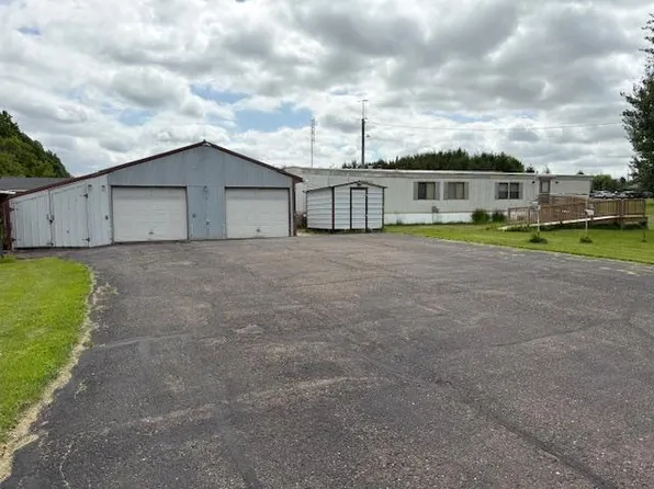 322 75th St, Clear Lake, WI 54005