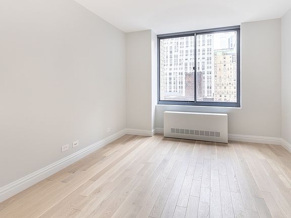 4th image of 235 W 48th St APT 10J