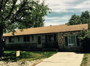 2490 Simms Cir, Sparks, NV 89431