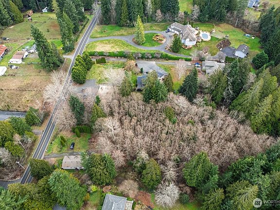 4th image of 5024 156th Street SE