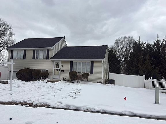 2nd image of 225 Sharrow Vale Rd