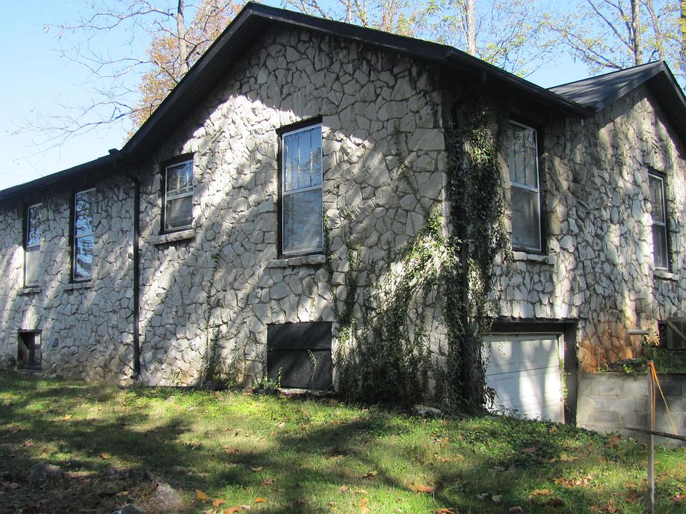 2nd image of 3424 Linden Ave