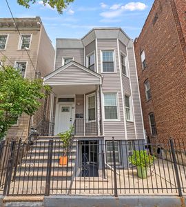 54 Gardner Ave, Jersey City, NJ, 07304