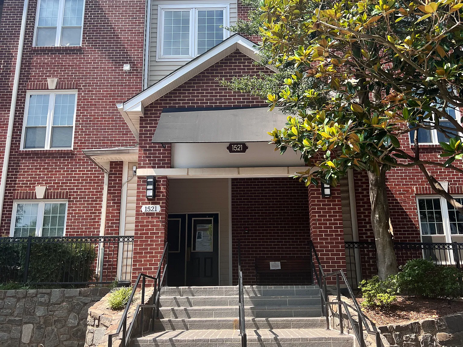 1 bed, 642 sqft, $2,000 — Photo 3