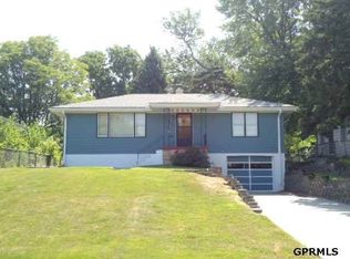 3007 S 44th St, Omaha, NE 68105