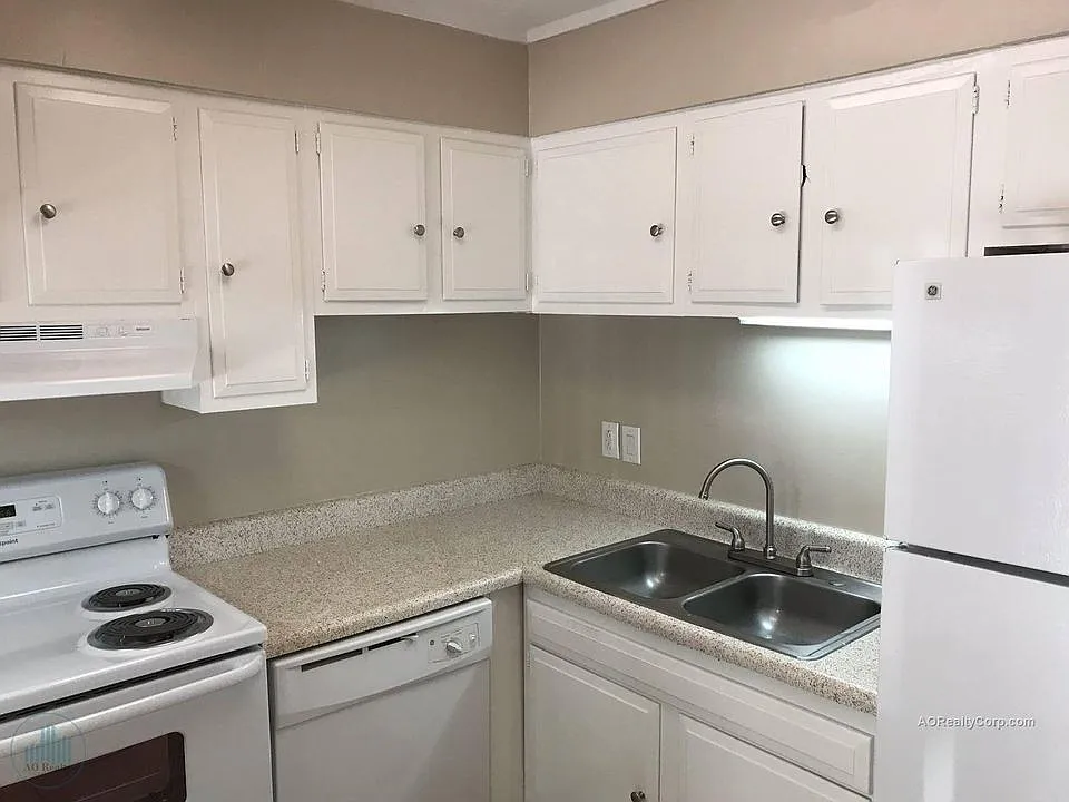 Meadowood Apartments
