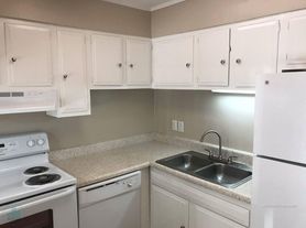 Meadowood Apartments