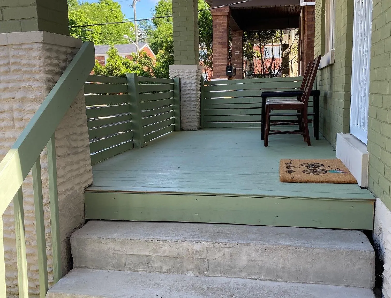 484 Crestline Ave — Photo 2