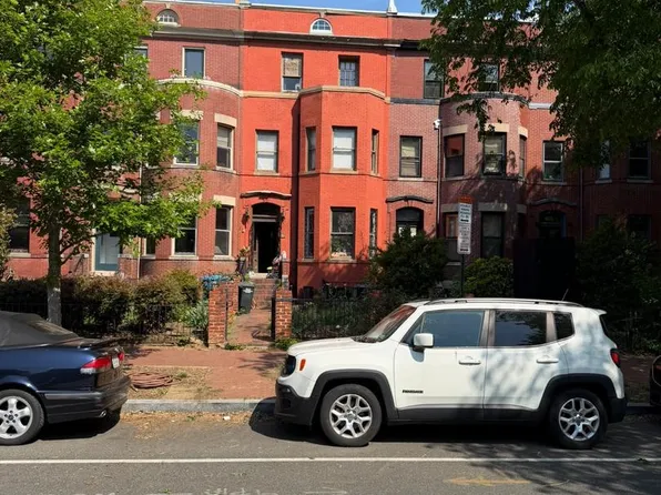 318 Maryland Ave NE, Washington, DC 20002