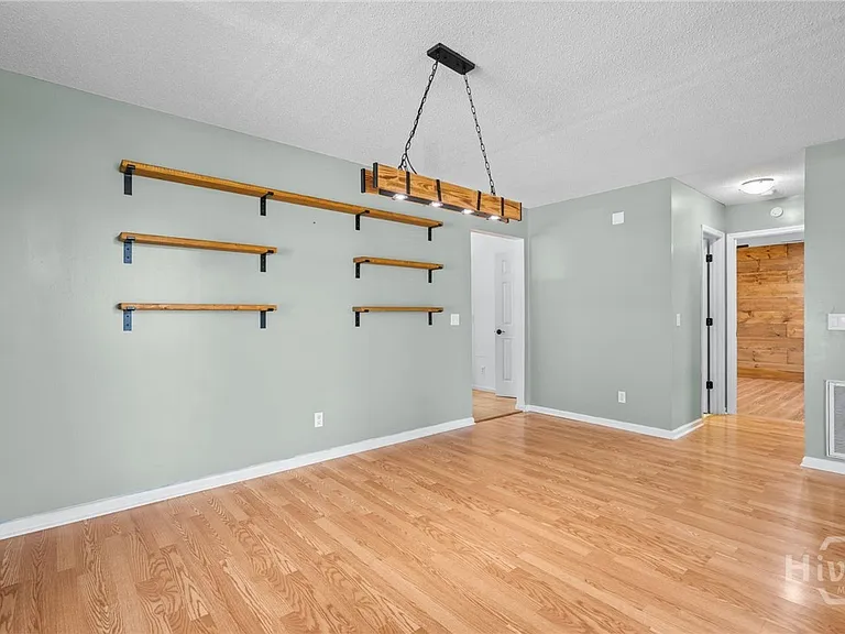 114 Saint Andrews Way — Photo 8