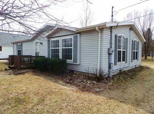 641 Walnut St, Vassar, MI 48768